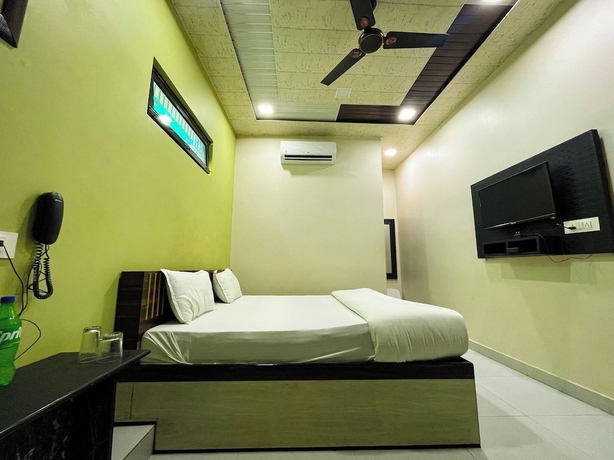 Imagen de la habitación del Hotel Pragati Heights. Foto 8