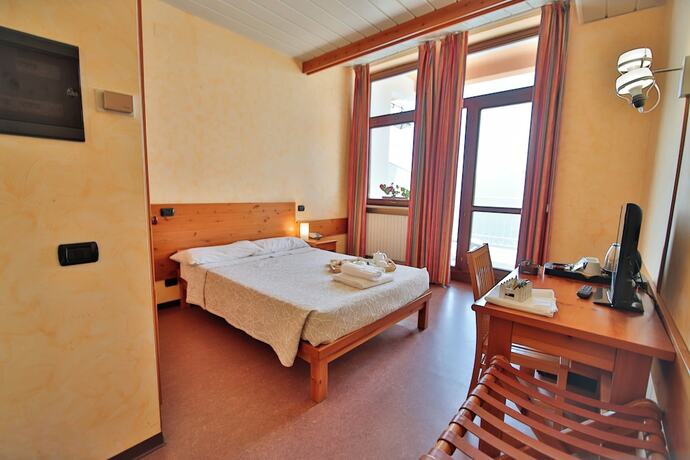 Imagen de la habitación del Hotel Pr&agrave;catinat and Restaurant. Foto 18