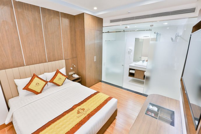 Imagen de la habitación del Hotel Prague Saigon Airport. Foto 4