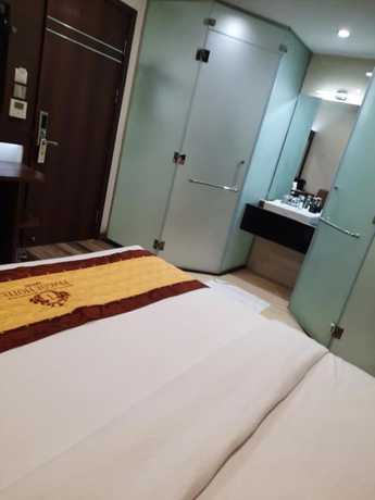 Imagen de la habitación del Hotel Prague Saigon Airport. Foto 9