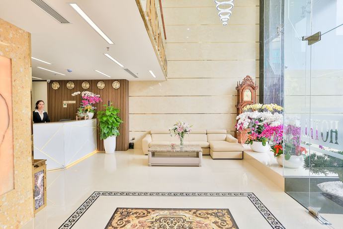 Imagen de los interiores del Hotel Prague Saigon Airport. Foto 19