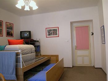 Imagen general del Hotel Prague's Rainbow Guest House. Foto 2