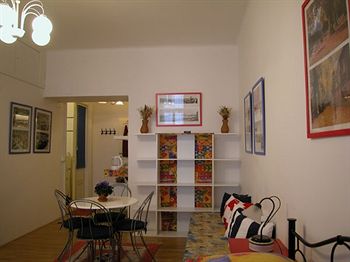 Imagen general del Hotel Prague's Rainbow Guest House. Foto 7