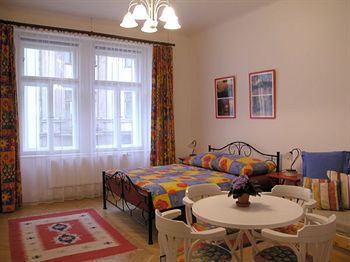 Imagen general del Hotel Prague's Rainbow Guest House. Foto 11