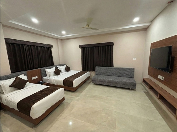 Imagen de la habitación del Hotel Pragya Paradise. Foto 4