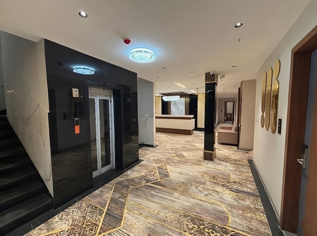 Imagen de los interiores del Hotel Pragya Paradise. Foto 11