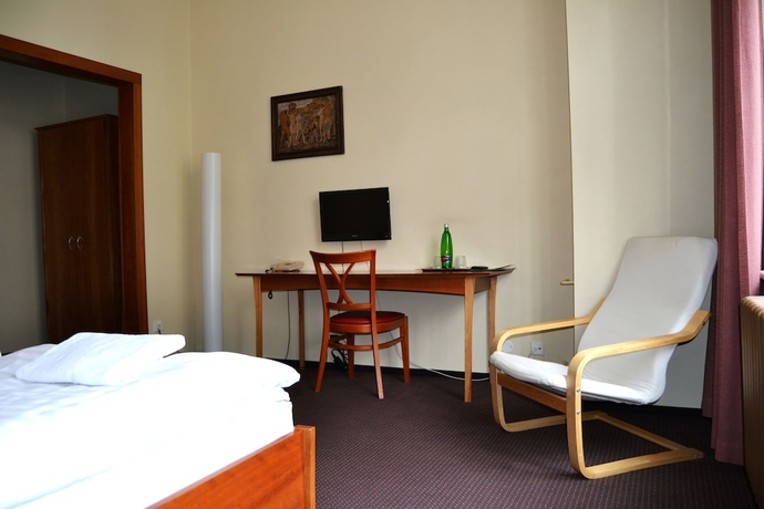 Imagen de la habitación del Hotel Praha. Foto 5