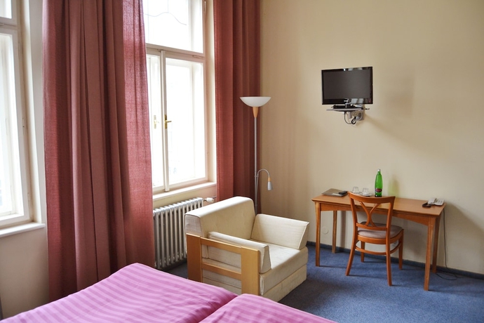 Imagen de la habitación del Hotel Praha. Foto 9