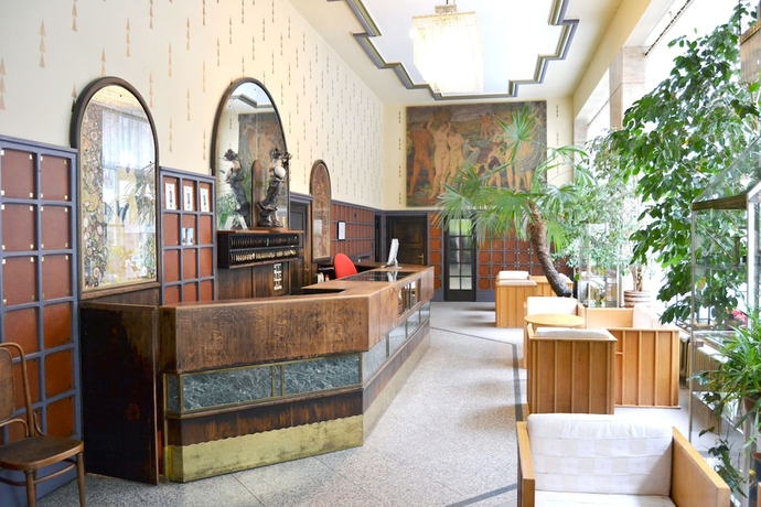 Imagen de los interiores del Hotel Praha. Foto 17