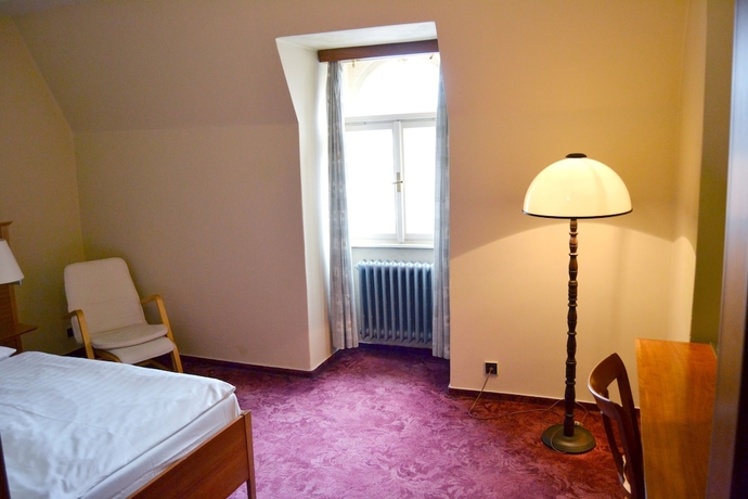 Imagen de la habitación del Hotel Praha. Foto 12