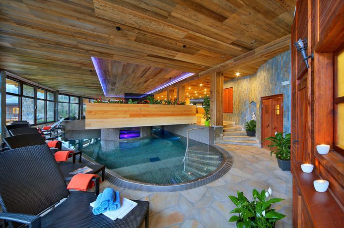 Imagen de los exteriores del Hotel Praha, Spindleruv Mlyn. Foto 10