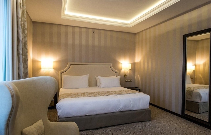 Imagen de la habitación del Hotel Prahova Plaza. Foto 10