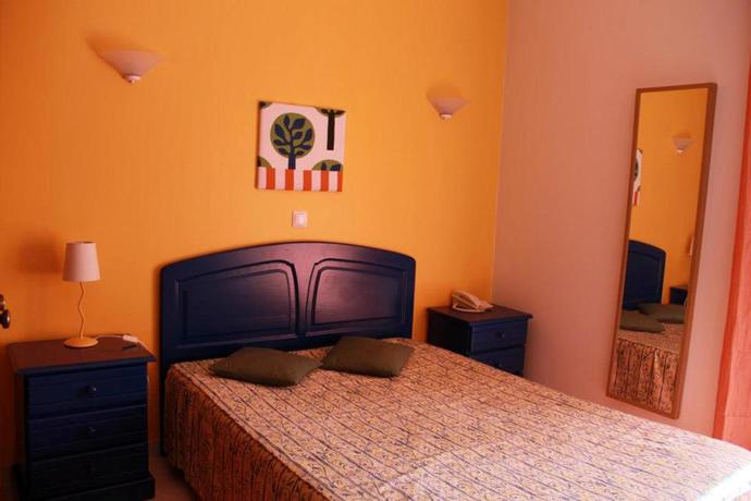 Imagen de la habitación del Hotel Praia Azul. Foto 6