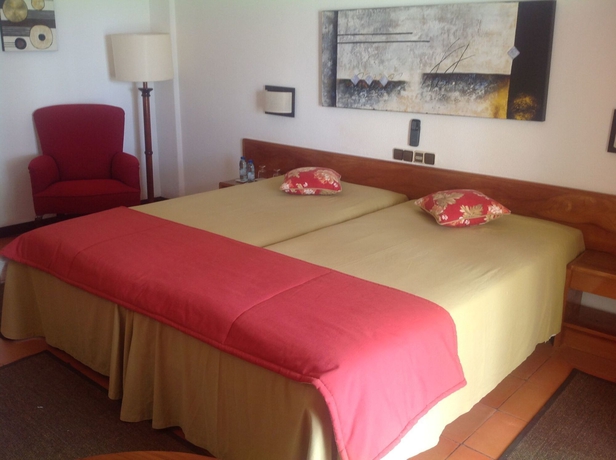 Imagen de la habitación del Hotel Praia Da Lota Resort, Manta Rota. Foto 2
