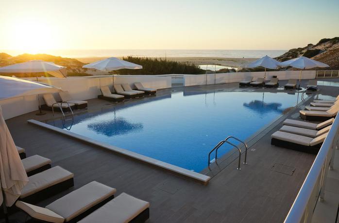 Imagen de la piscina del Hotel Praia Del Rey Golf and Beach Resort - The Beachfront. Foto 16