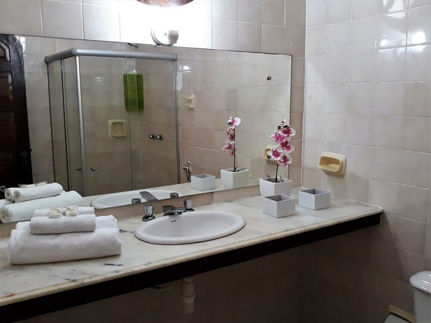 Imagen de la habitación del Hotel Praia Do Conde. Foto 5