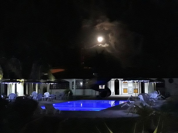 Imagen de la piscina del Hotel Praia Do Conde. Foto 20