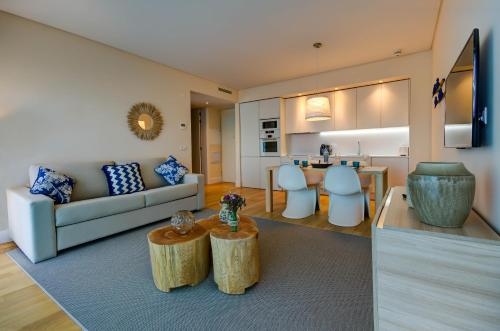 Imagen de la habitación del Hotel Praia Do Sal Lisbon Resort. Foto 8