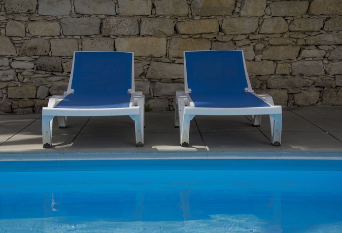 Imagen de la piscina del Hotel Praia Dourada, Porto Santo. Foto 6