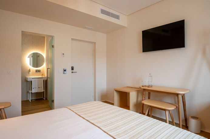 Imagen general del Hotel Praia FLHs Ericeira. Foto 7