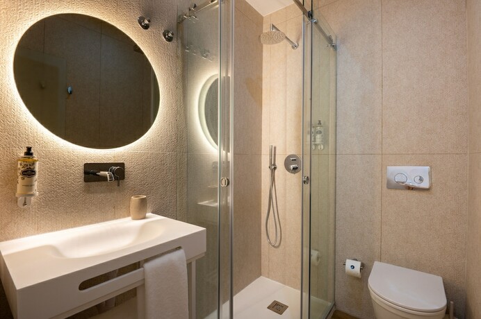 Imagen general del Hotel Praia FLHs Ericeira. Foto 10