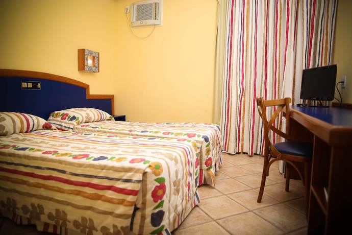 Imagen de la habitación del Hotel Praia Imbituba. Foto 4