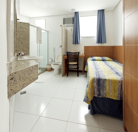 Imagen de la habitación del Hotel Praia Linda. Foto 11