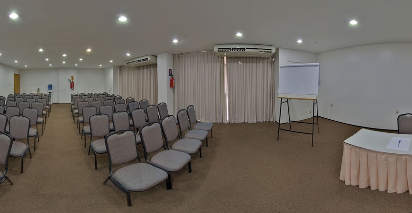 Imagen de los interiores del Hotel Praia Mansa Suite. Foto 13