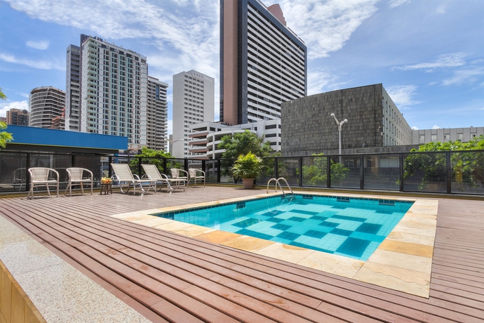 Imagen de la piscina del Hotel Praia Mansa Suite. Foto 16