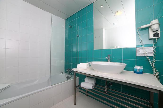 Imagen de la habitación del Hotel Praia, NAZARE. Foto 5