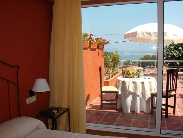 Imagen de la habitación del Hotel Praia Santa Baia. Foto 8