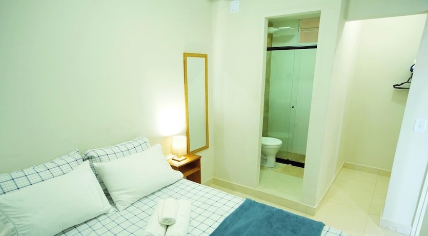Imagen de la habitación del Hotel Praia Studios. Foto 10