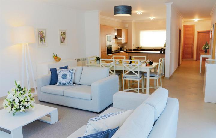 Imagen general del Hotel Praia dEl Rey Golf and Beach Resort - The Village. Foto 8