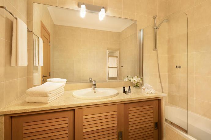 Imagen general del Hotel Praia dEl Rey Golf and Beach Resort - The Village. Foto 11