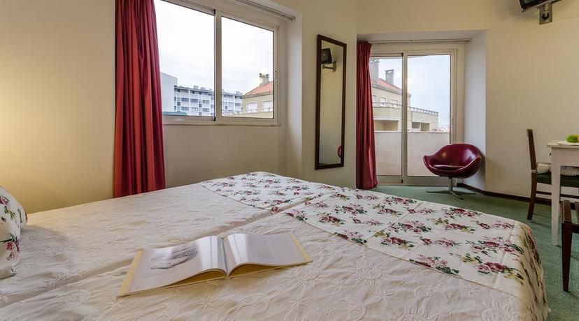 Imagen de la habitación del Hotel Praia do Sol, Costa da Caparica. Foto 5