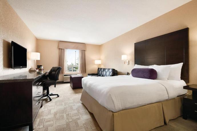 Imagen general del Hotel Prairie Crest Calgary Airport. Foto 7