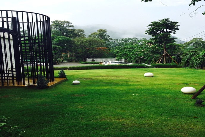 Imagen de los exteriores del Hotel Prairie Hills Resort. Foto 15