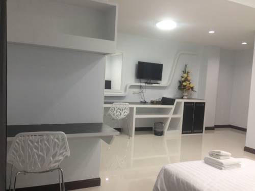 Imagen de la habitación del Hotel Praiyanan Place. Foto 3