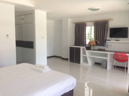Imagen de la habitación del Hotel Praiyanan Place. Foto 8