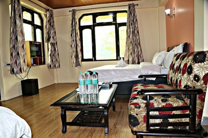 Imagen general del Hotel Prakash Regency Sangla. Foto 9