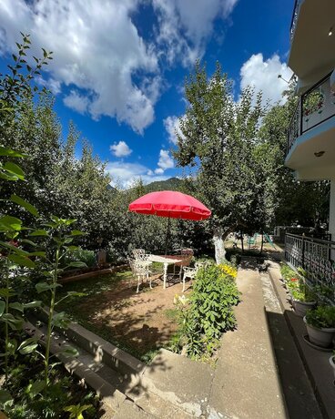 Imagen general del Hotel Prakash Regency Sangla. Foto 11