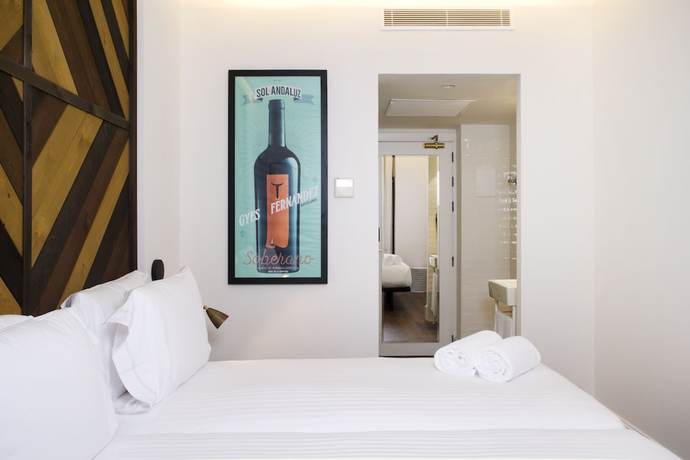 Imagen de la habitación del Hotel Praktik Vinoteca. Foto 4