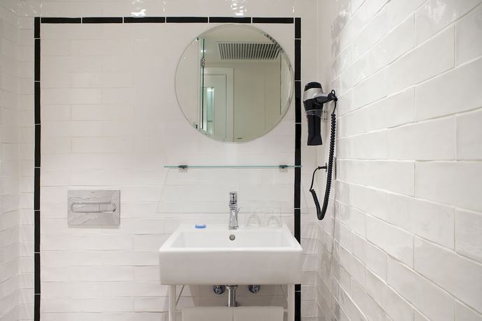 Imagen de la habitación del Hotel Praktik Vinoteca. Foto 15