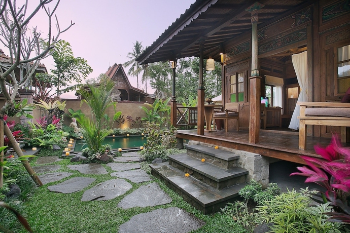 Imagen de la habitación del Hotel Pramana Watu Kurung Resort. Foto 11