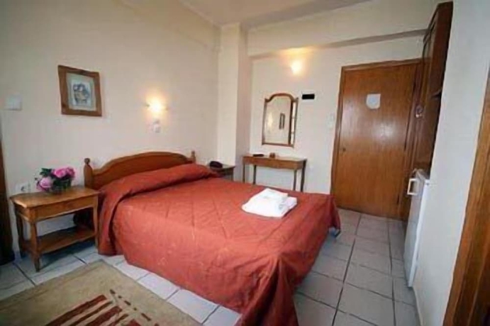 Imagen de la habitación del Hotel Pramataris. Foto 5