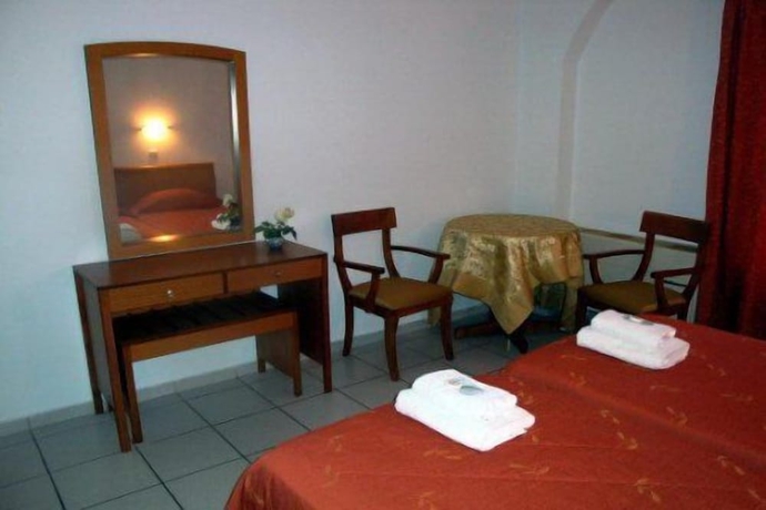 Imagen de la habitación del Hotel Pramataris. Foto 6