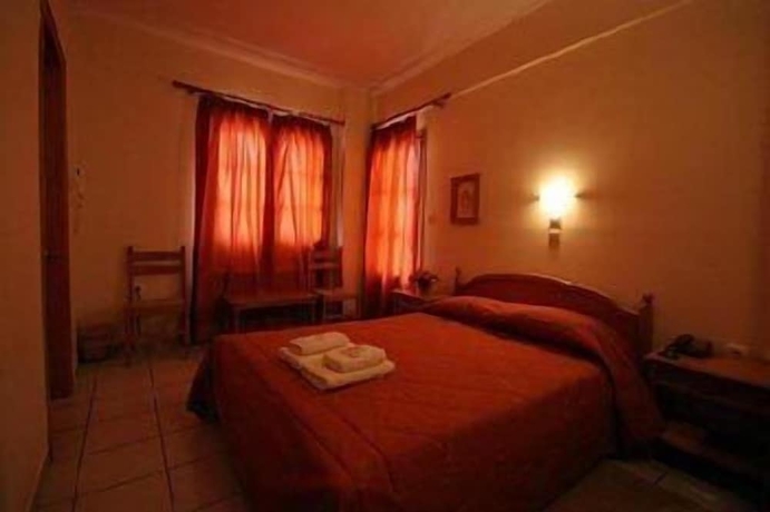 Imagen de la habitación del Hotel Pramataris. Foto 10