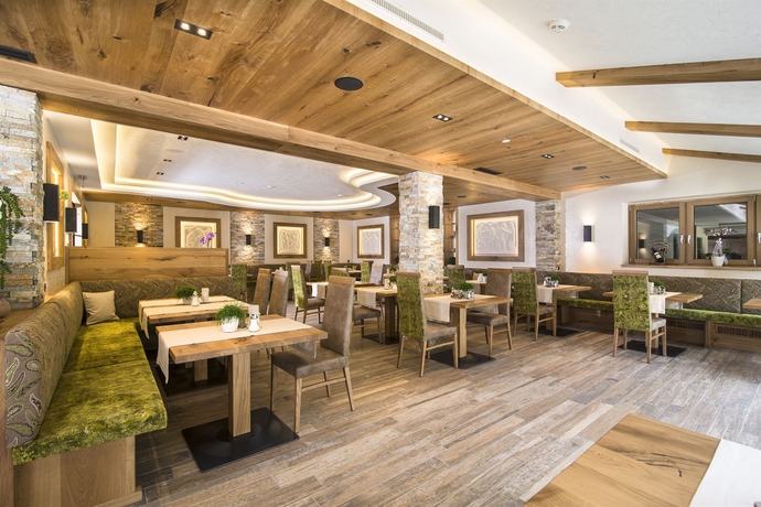 Imagen del bar/restaurante del Hotel Pramstraller. Foto 5
