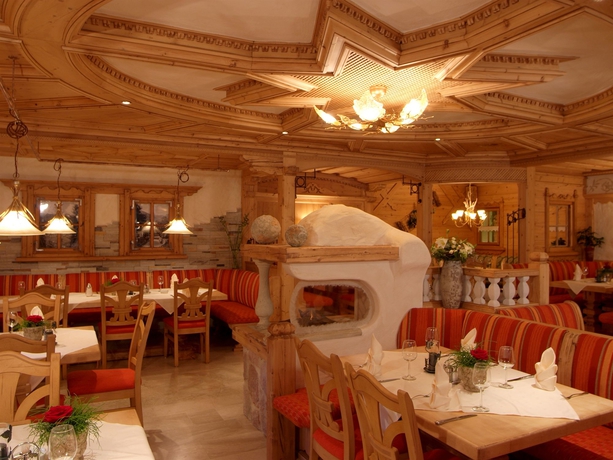 Imagen del bar/restaurante del Hotel Pramstraller. Foto 6