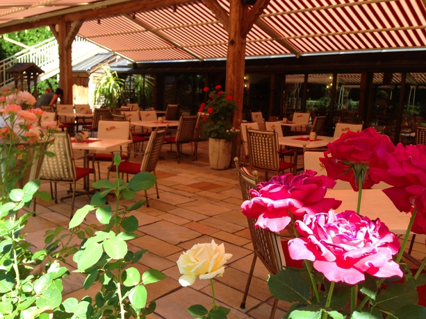 Imagen de los exteriores del Hotel Pramstraller. Foto 16
